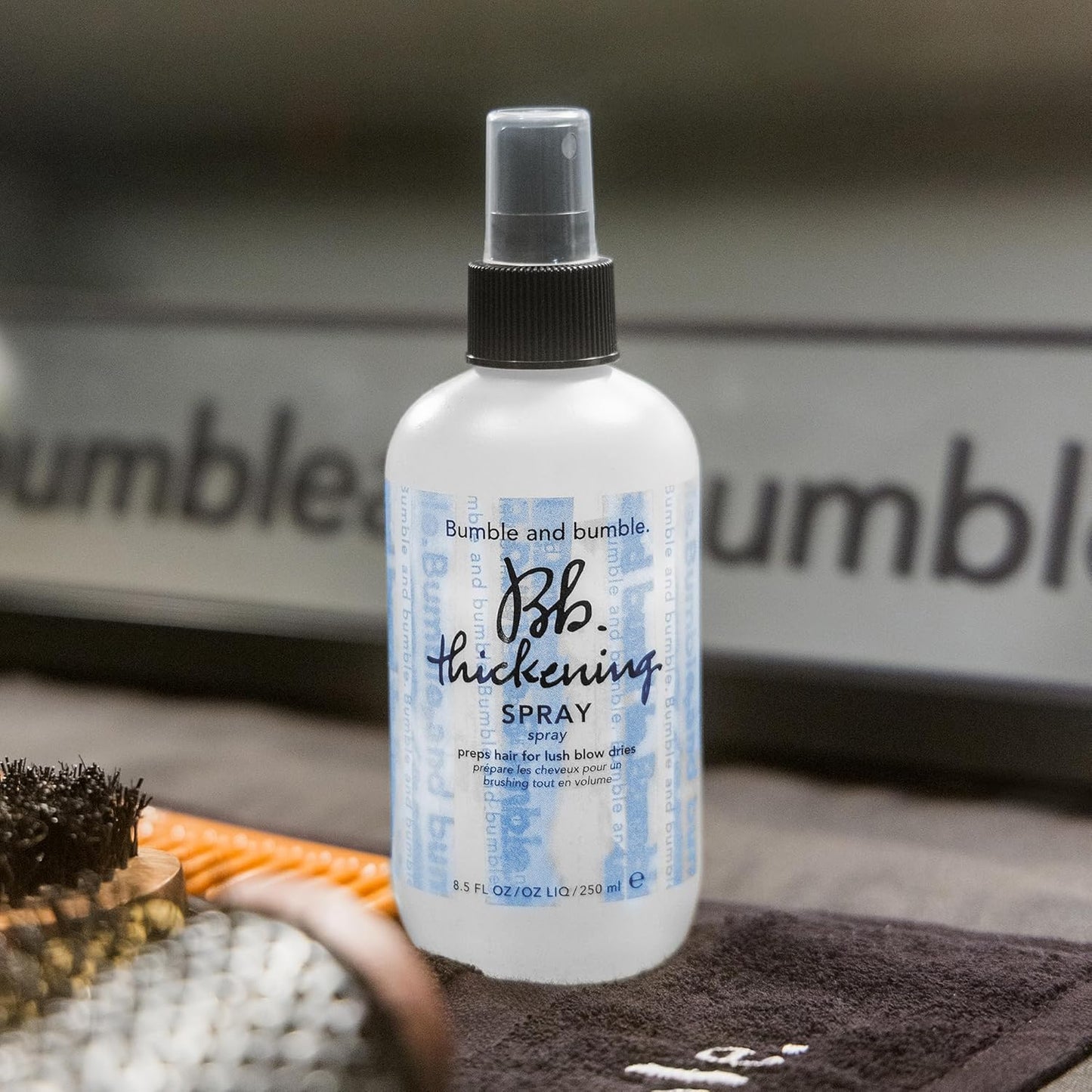 Bumble and bumble. Thickening Blow-Dry Prep Spray